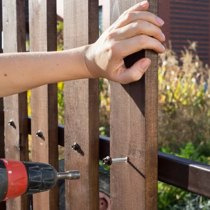 fence installment and repairs